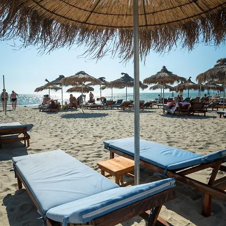 Отель Seaside 4*