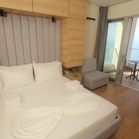 Seaside 4*
